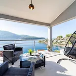 Franka With Pool And Sea View Villa