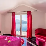 Franka With Pool And Sea View Villa *