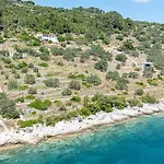 Franka With Pool And Sea View Villa