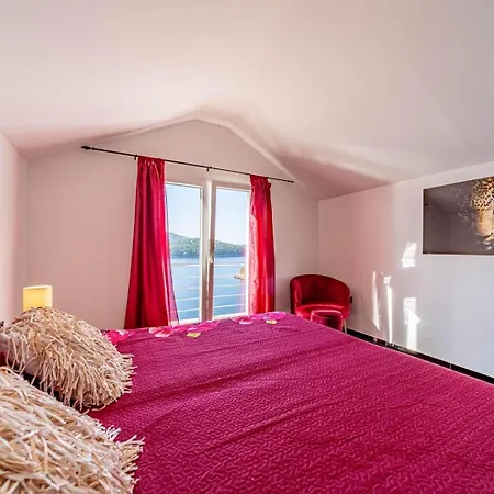 Franka With Pool And Sea View Villa