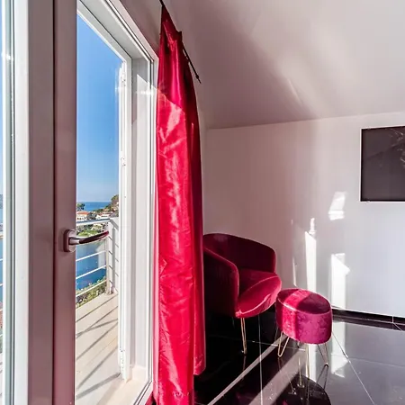 Franka With Pool And Sea View Villa