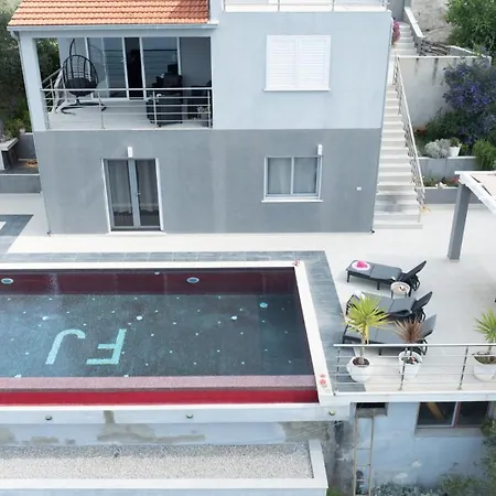 Franka With Pool And Sea View Villa Vela Luka