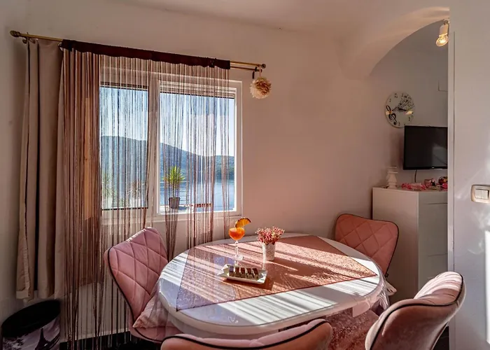 Villa Franka With Pool And Sea View Vela Luka