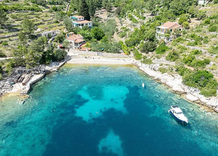 Villa Franka With Pool And Sea View